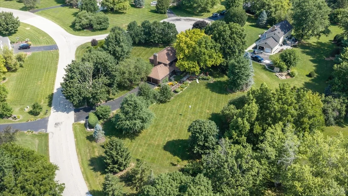 Photo of 40W170 Deer Run Drive