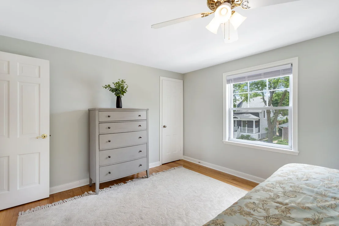 Photo of 3501 Vernon Avenue