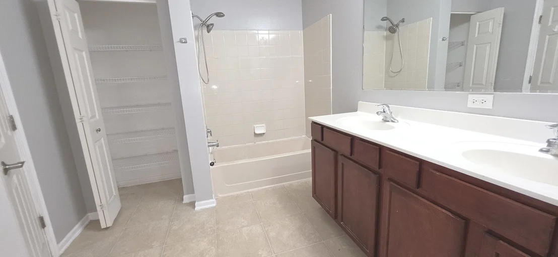 Photo of 385 Bluegrass Parkway