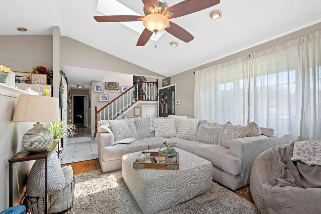 Photo of 385 Princeton Avenue