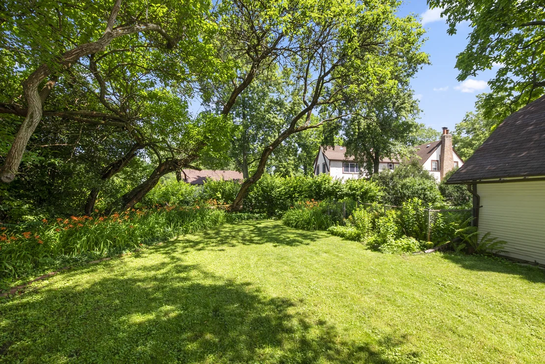 Photo of 1146 Douglas Avenue