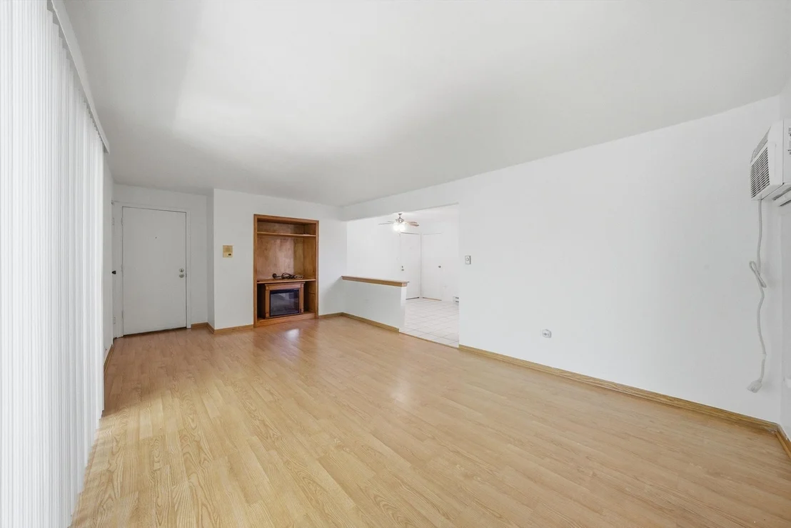 Photo of Unit 3B at 8039 Beloit Avenue