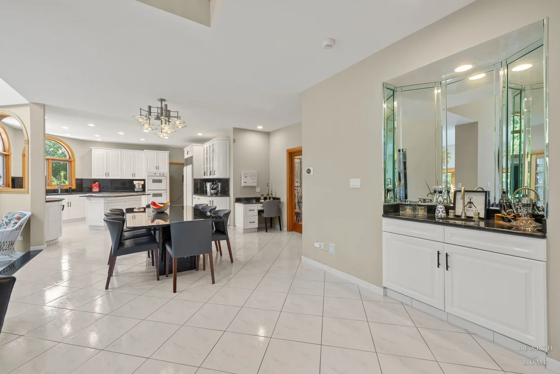 Photo of 1760 W Whispering Court