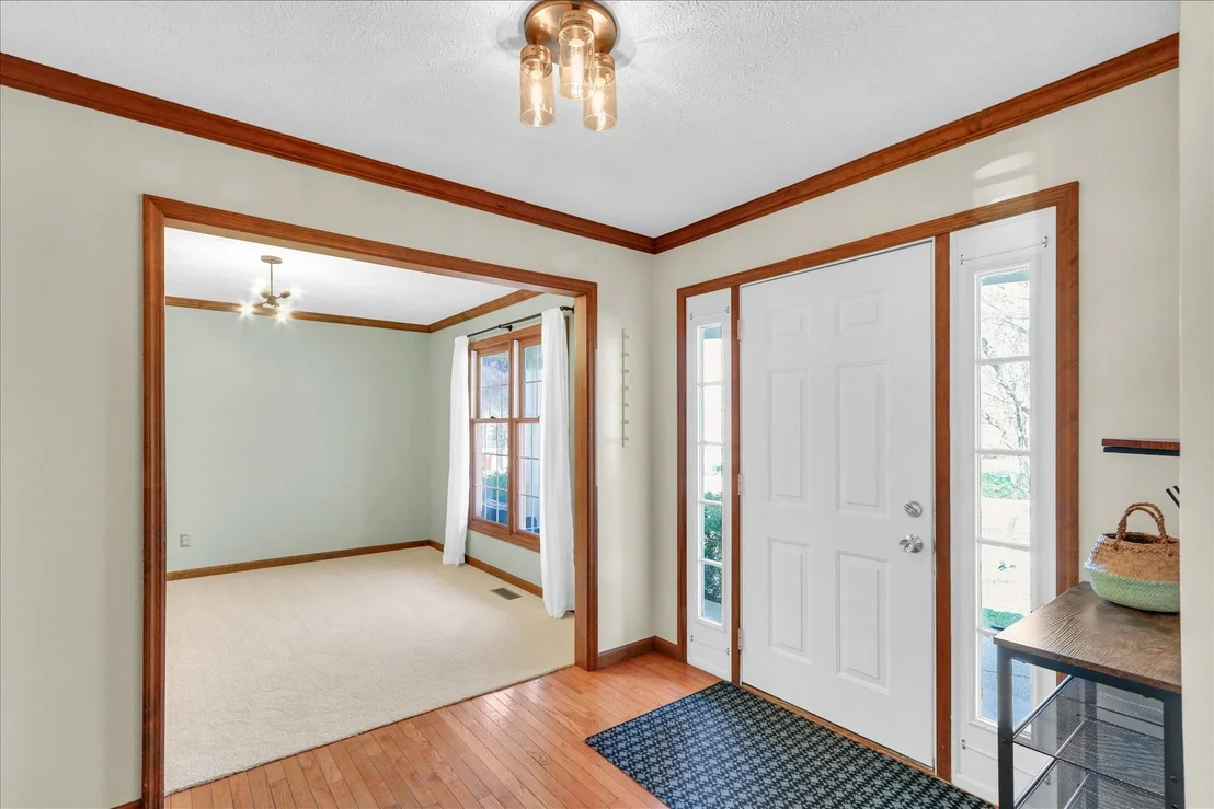 Photo of 2807 Willow Bend Road