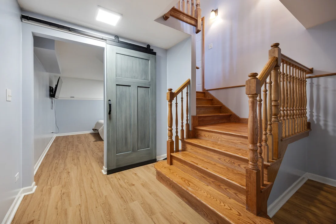 Photo of 703 Crestview Drive