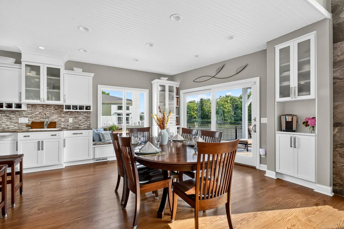 Photo of 2545 Bay Pointe Drive