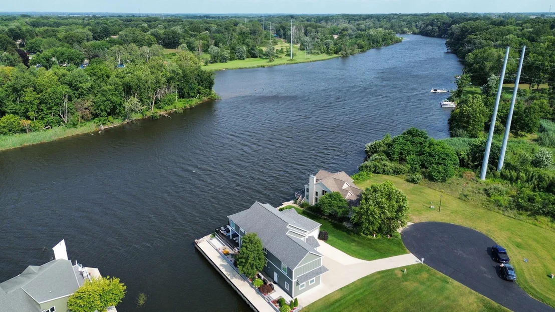 Photo of 2545 Bay Pointe Drive