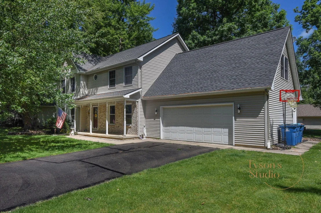Photo of 275 Jacaranda Drive