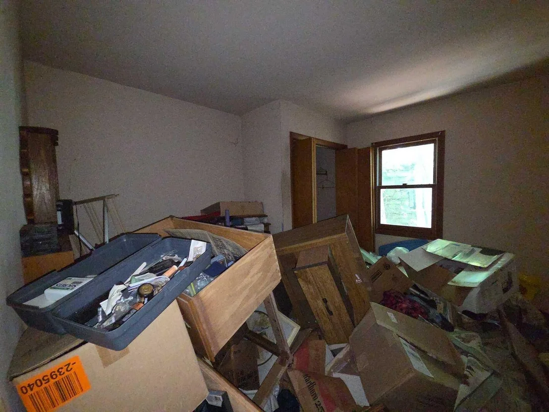 Photo of 10044 8 Mile Road