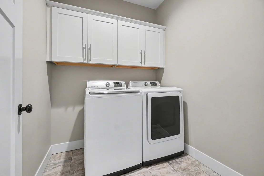 Photo of 42963 Mitchell Street