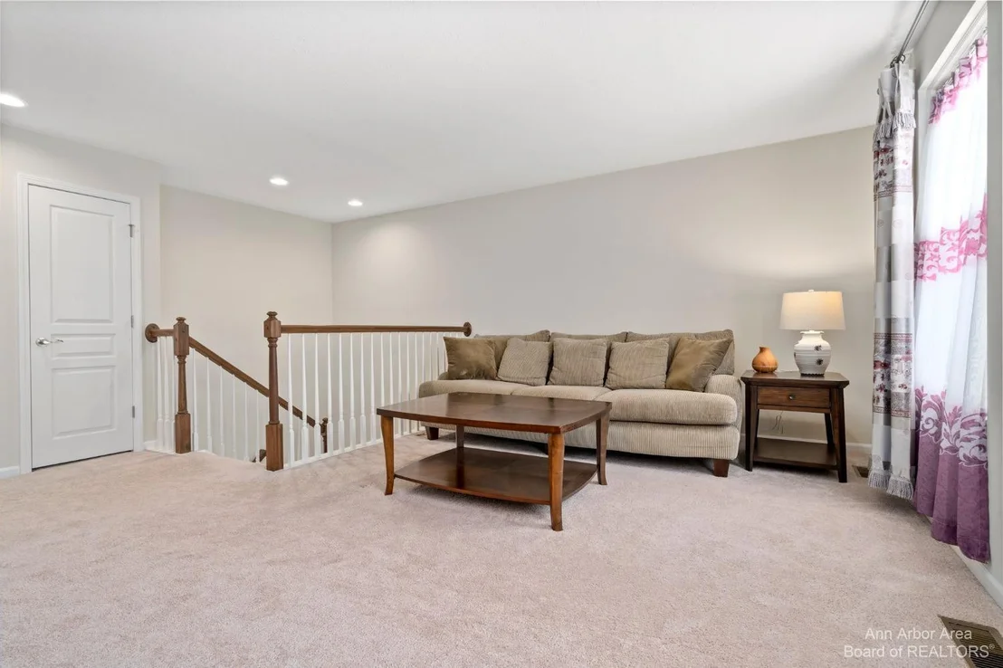 Photo of 638 Holmdale Way