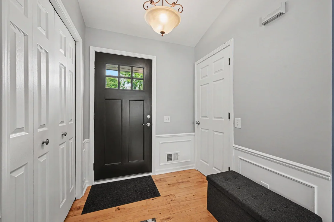 Photo of 6059 Mapleview Lane