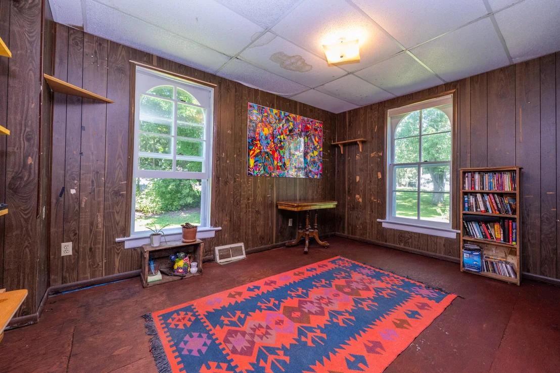 Photo of 8890 Territorial Road