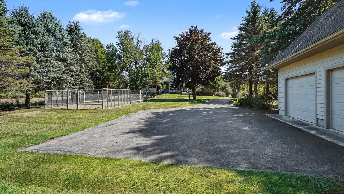 Photo of 8819 Webster Hills Road