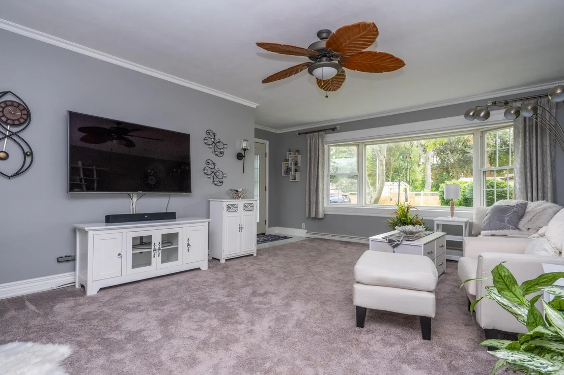 Photo of 2110 Commonwealth Road