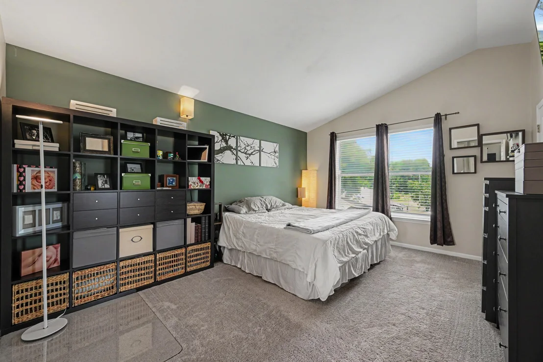 Photo of 6059 Mapleview Lane