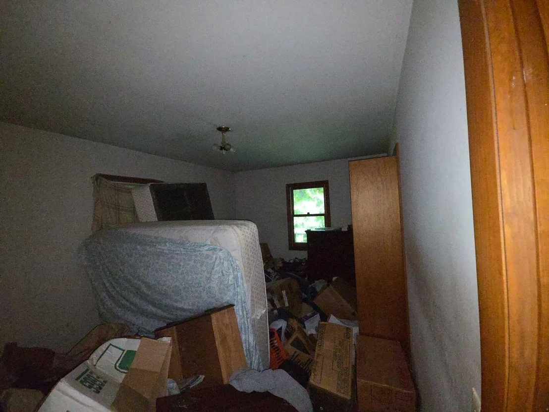 Photo of 10044 8 Mile Road