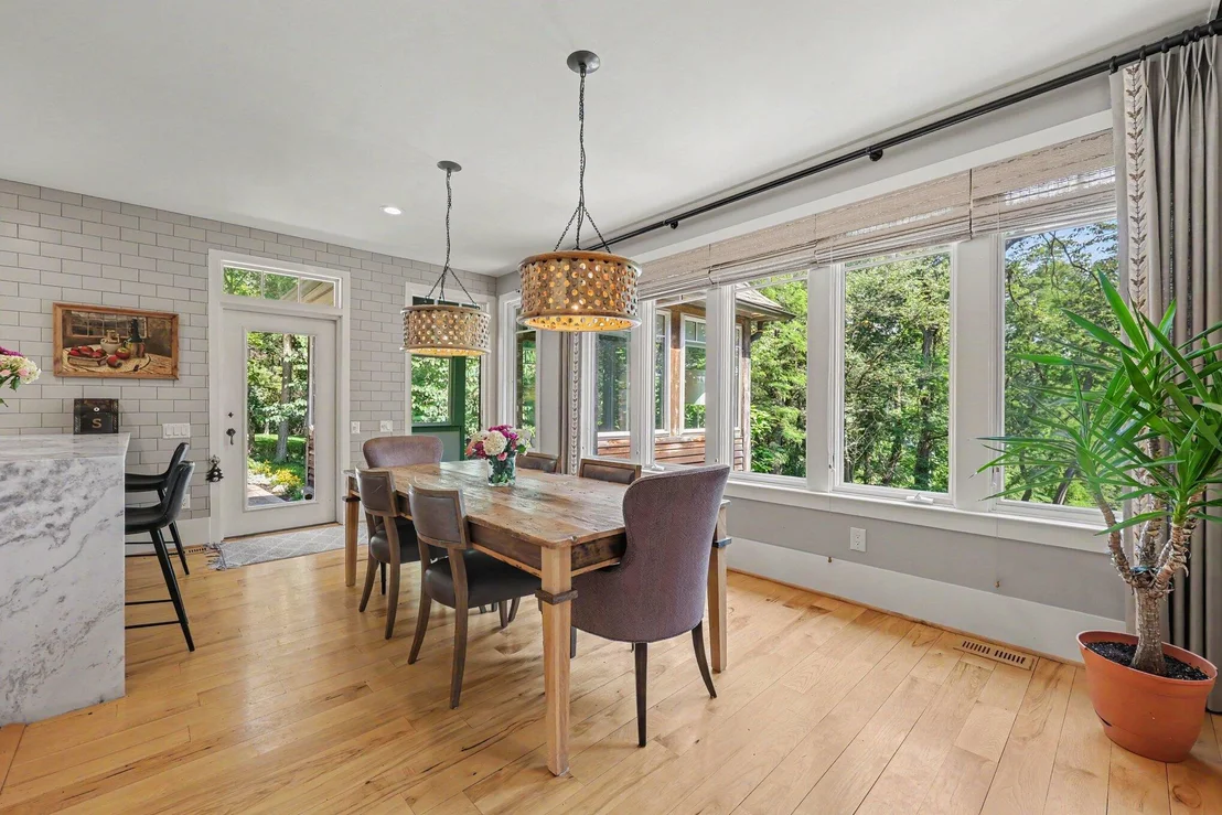 Photo of 1155 W Huron River Drive