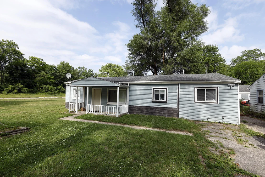 Photo of 890 Dons Drive