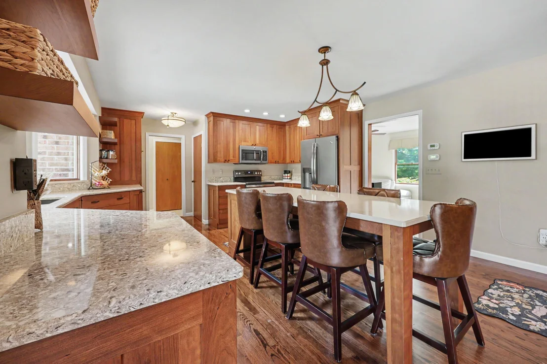 Photo of 7373 Dell Road