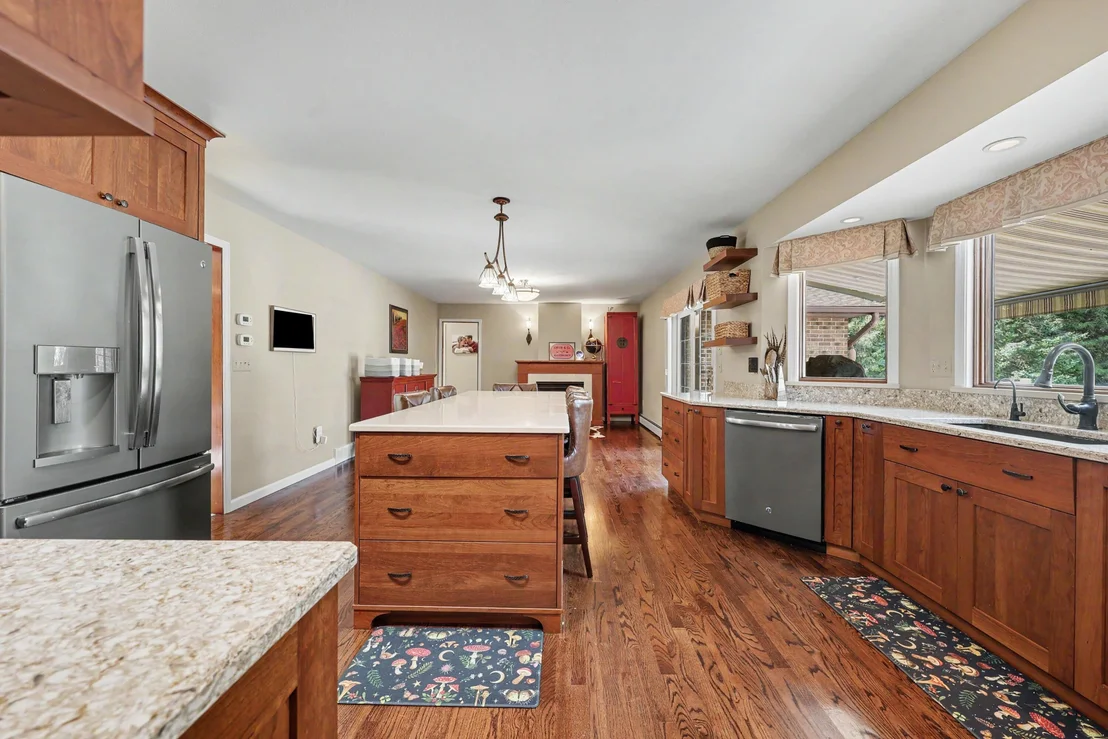 Photo of 7373 Dell Road