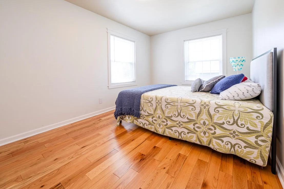 Photo of 547 Archer Avenue