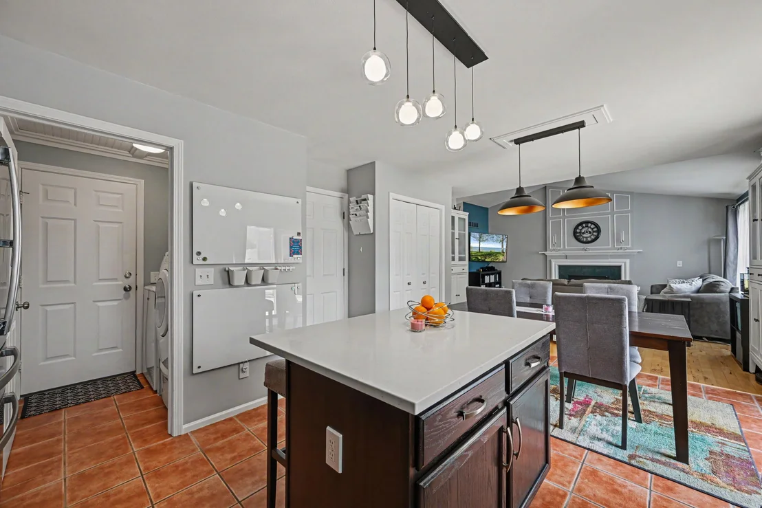 Photo of 6059 Mapleview Lane