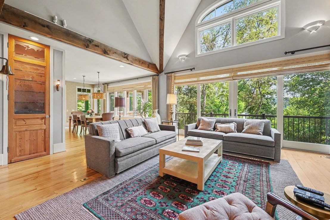 Photo of 1155 W Huron River Drive