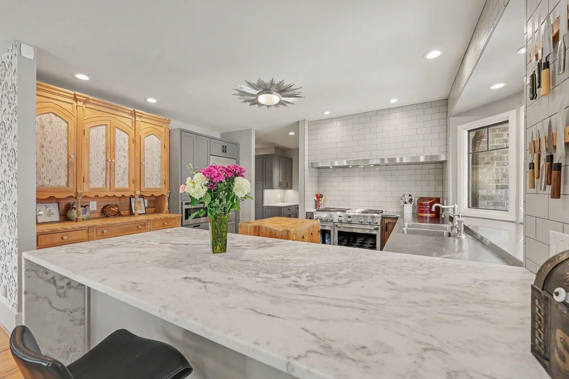 Photo of 1155 W Huron River Drive