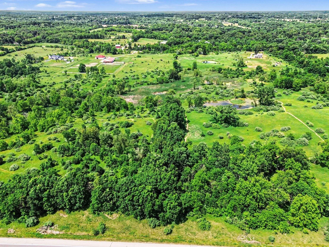 Photo of 4650 Warren Road