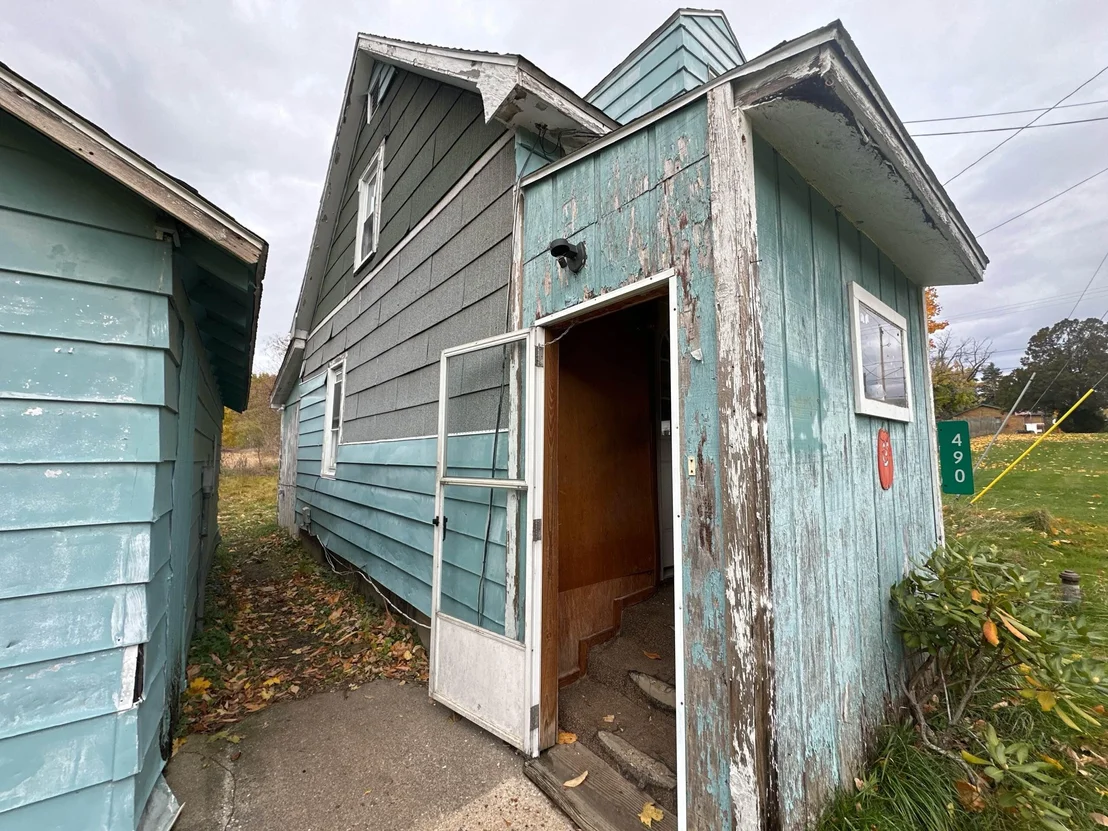 Photo of 490 4th Street