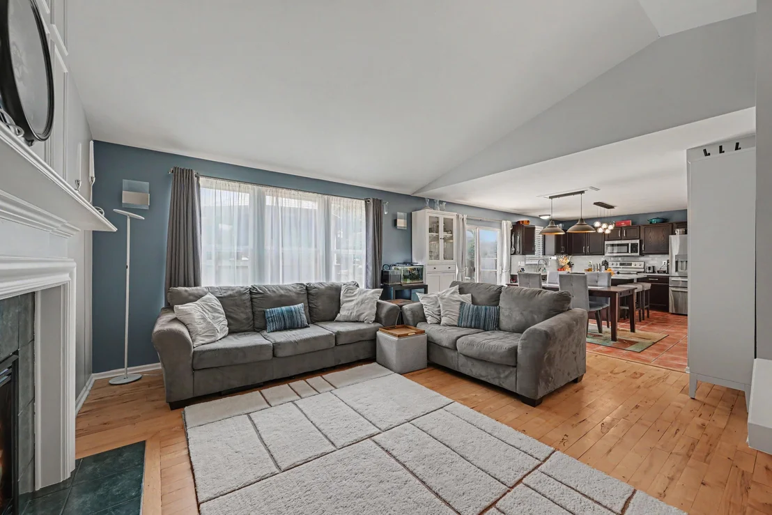 Photo of 6059 Mapleview Lane