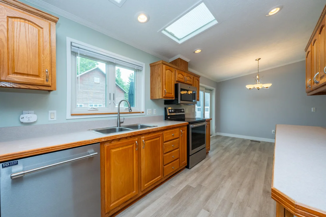 Photo of 2199 Broadway