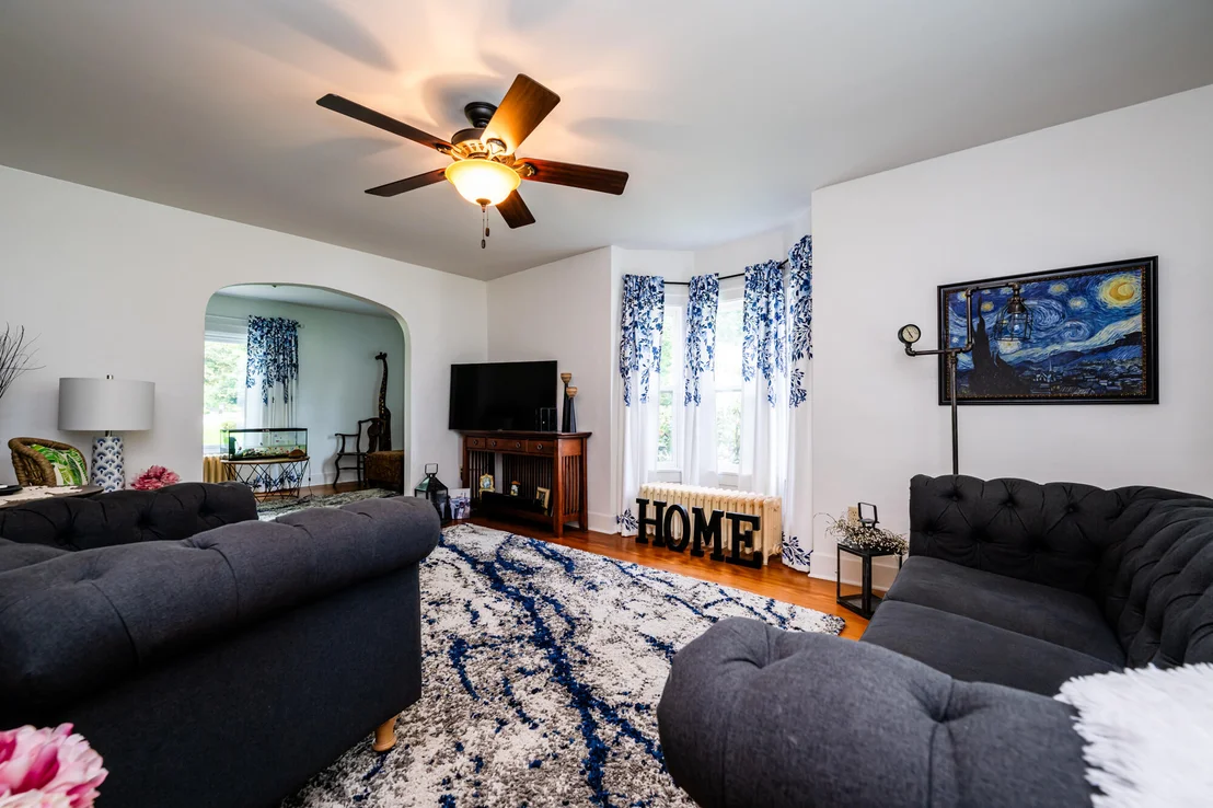 Photo of 413 W Front Street