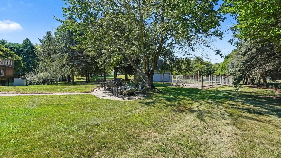 Photo of 8819 Webster Hills Road