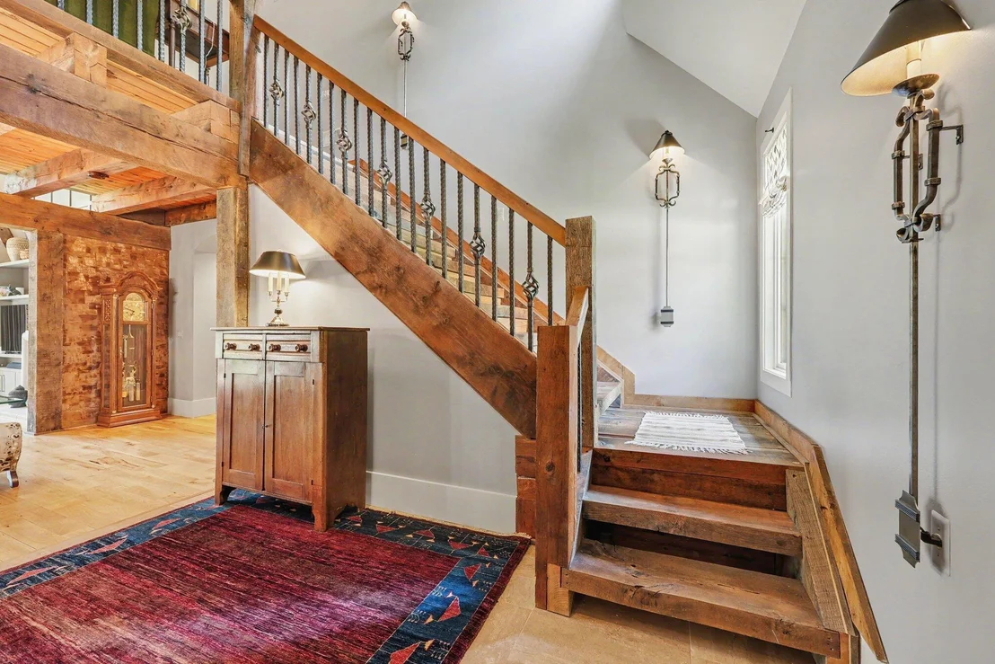 Photo of 1155 W Huron River Drive