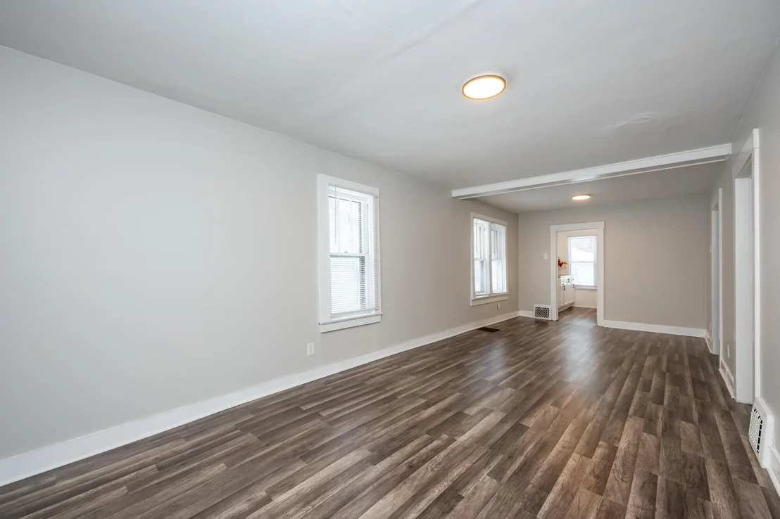 Photo of 1216 Broadway