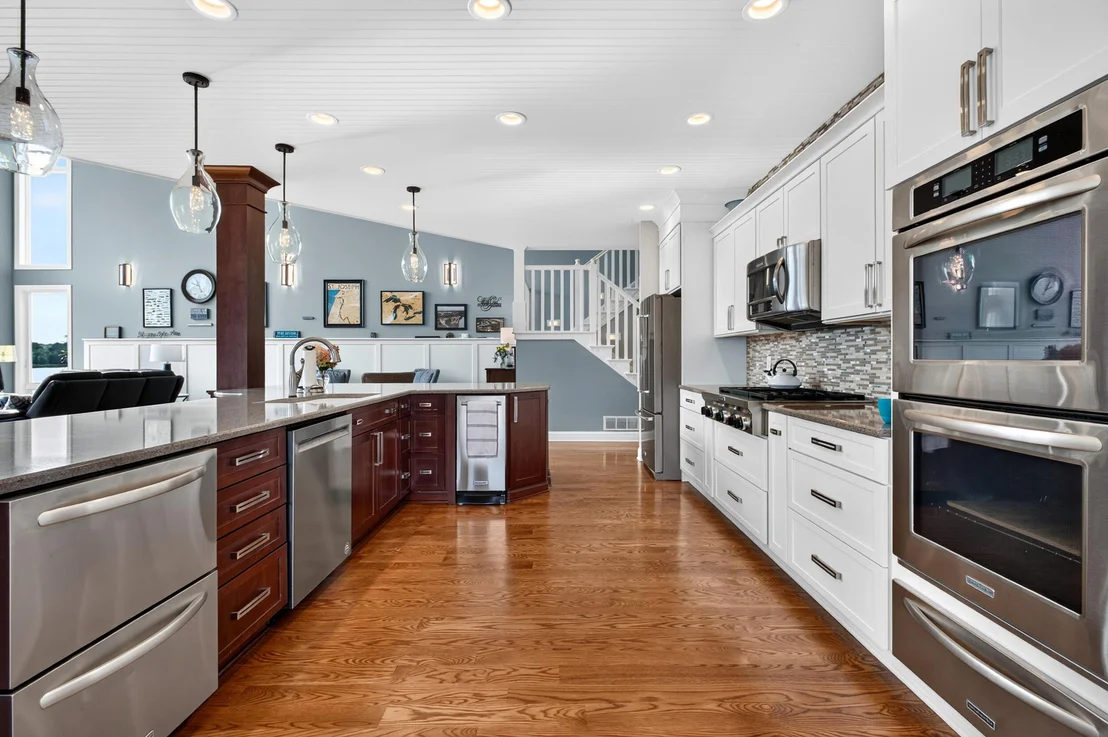Photo of 2545 Bay Pointe Drive