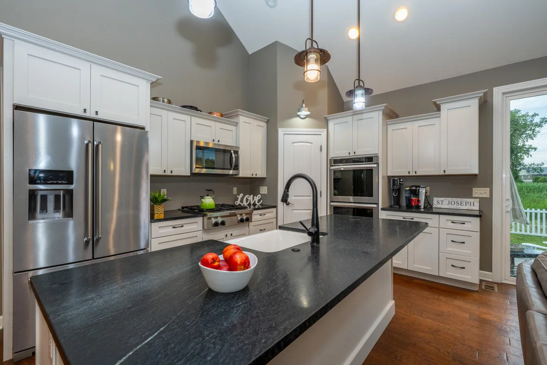 Photo of 2400 Bay Pointe Drive
