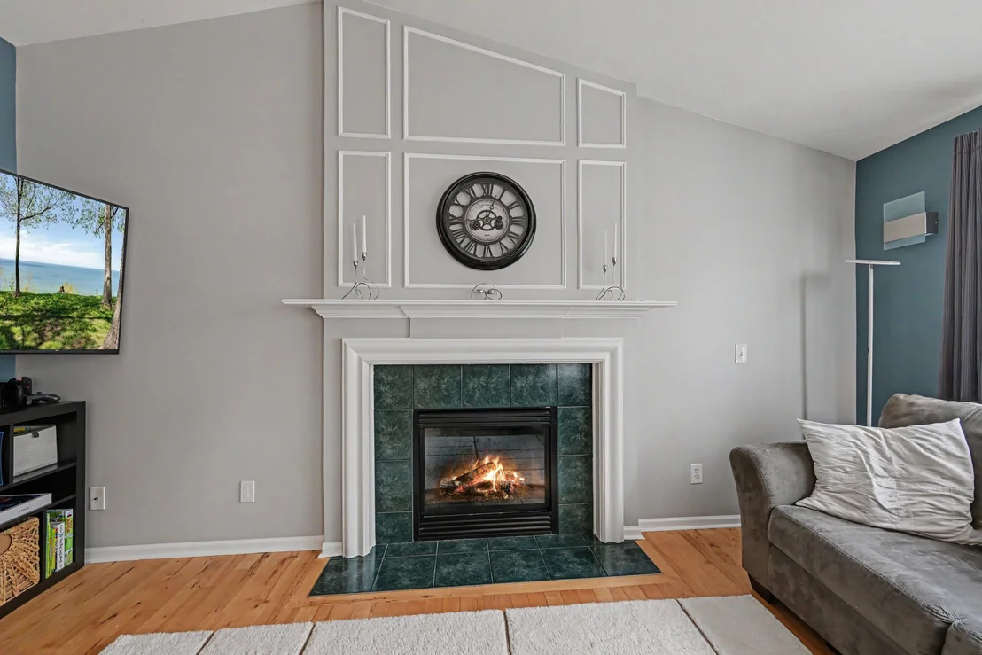 Photo of 6059 Mapleview Lane
