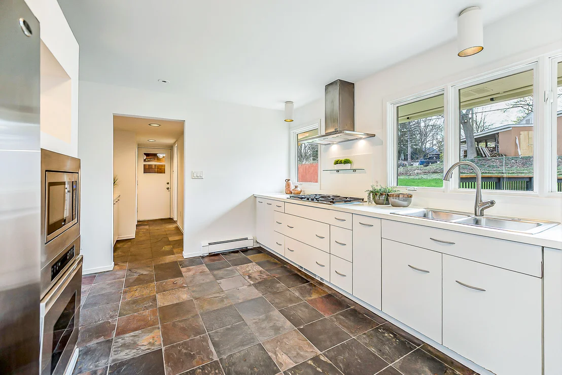 Photo of 1307 Beechwood Drive