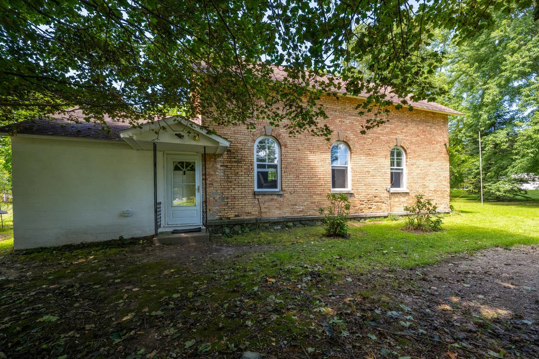 Photo of 8890 Territorial Road