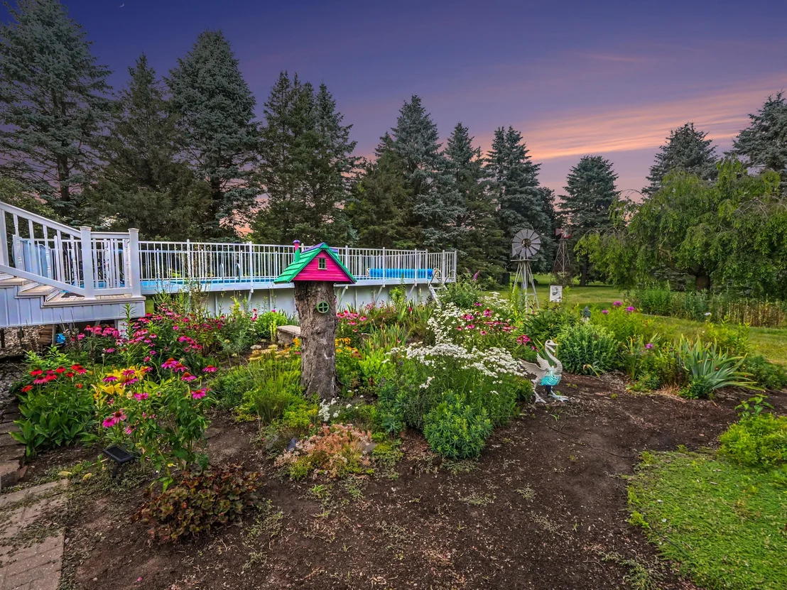 Photo of 7373 Dell Road
