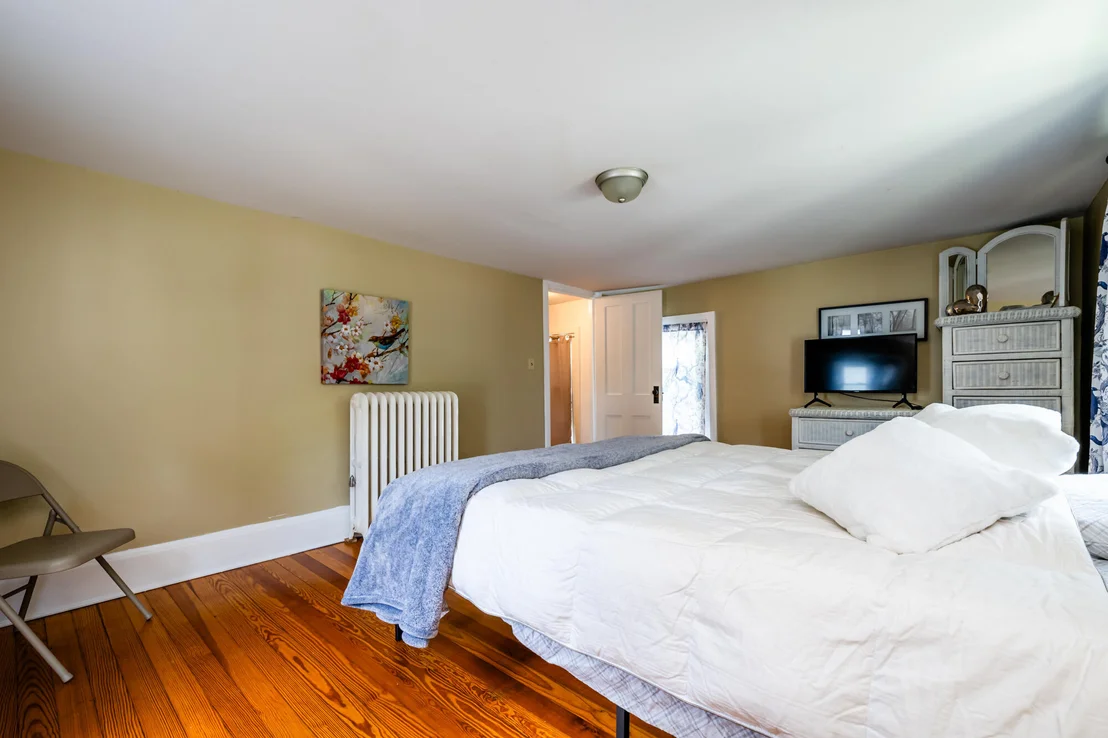 Photo of 413 W Front Street