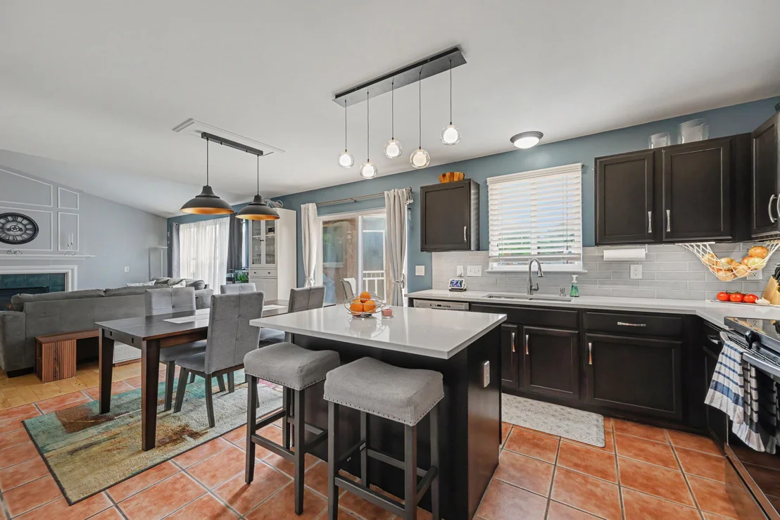 Photo of 6059 Mapleview Lane