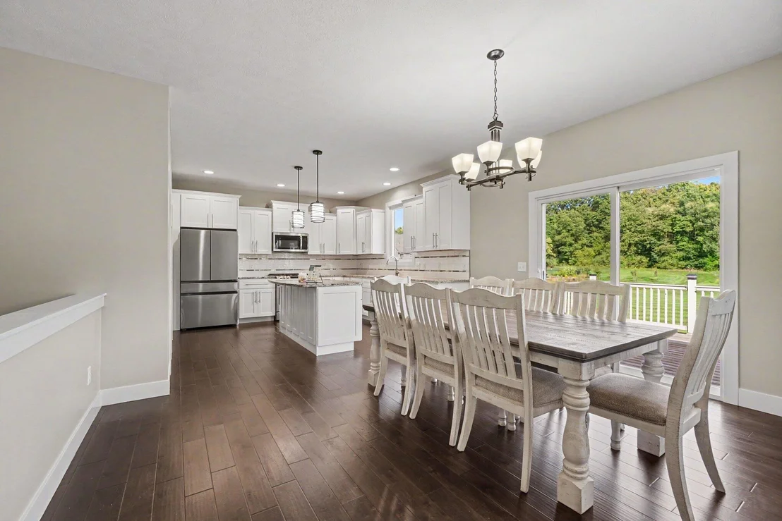 Photo of 42963 Mitchell Street