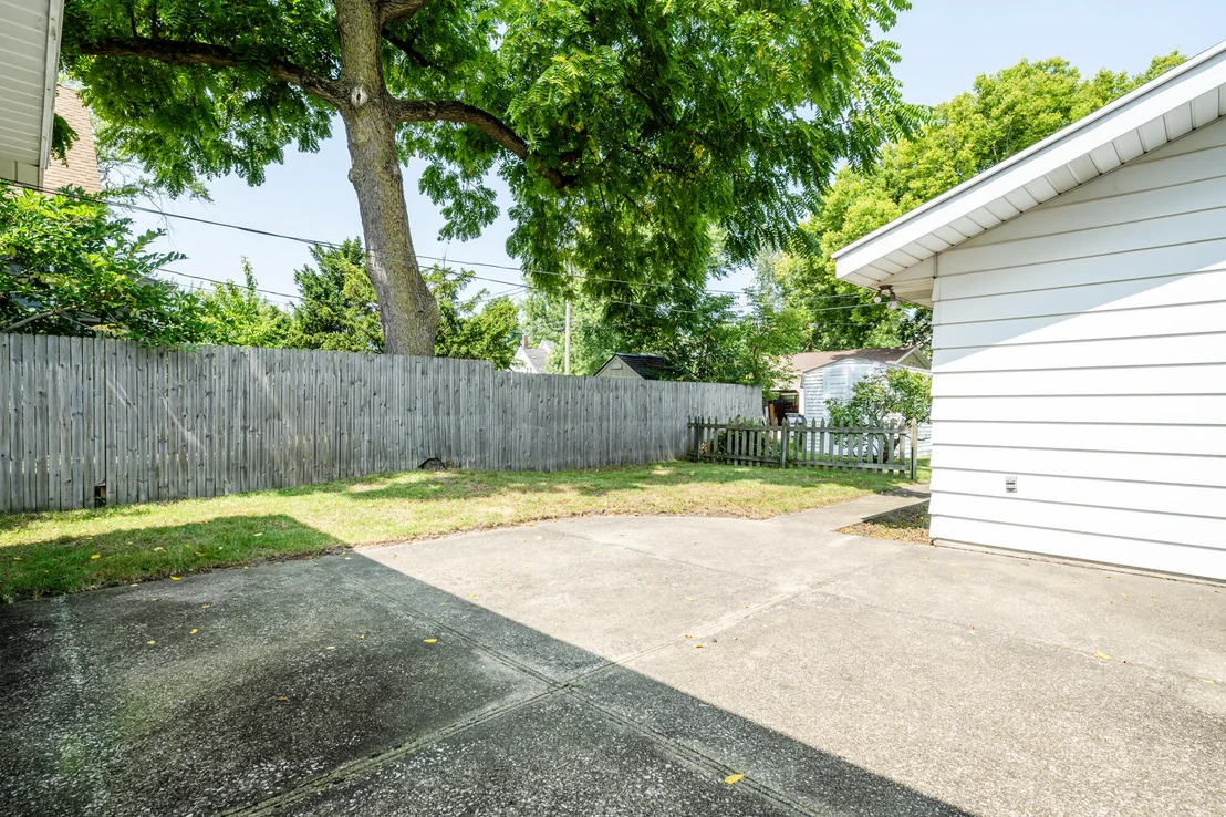 Photo of 547 Archer Avenue