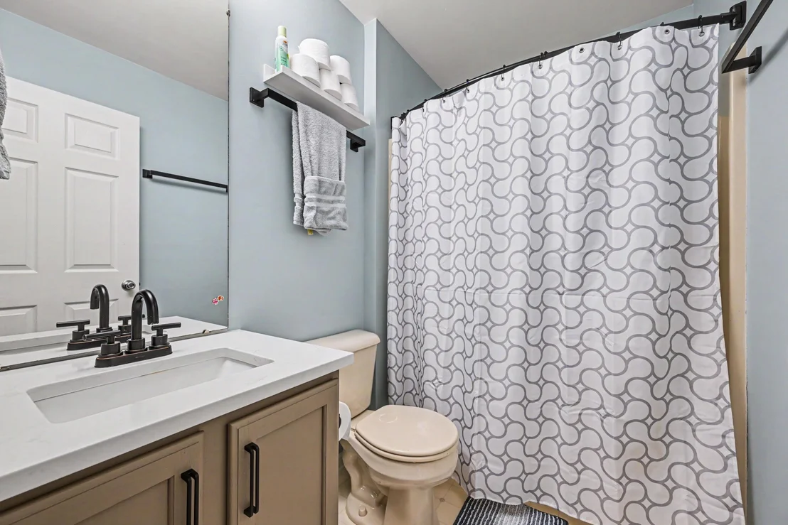 Photo of 6059 Mapleview Lane