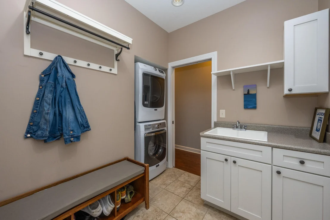 Photo of 2400 Bay Pointe Drive
