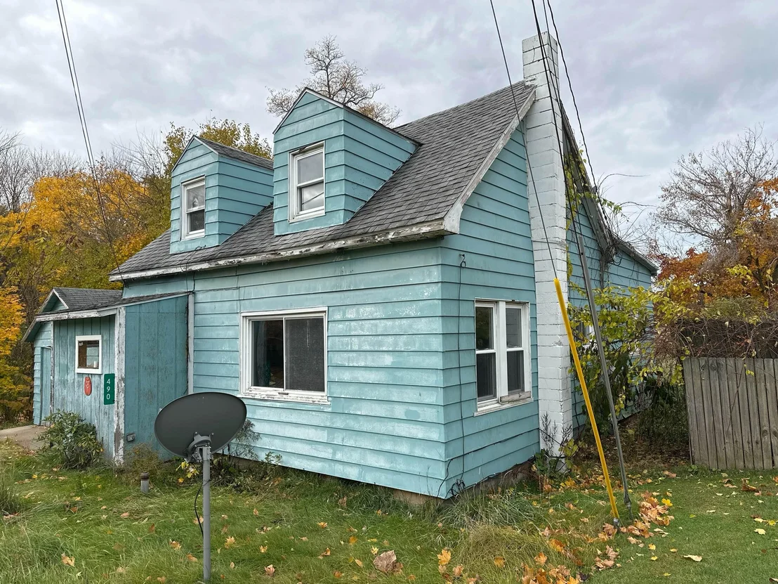 Photo of 490 4th Street